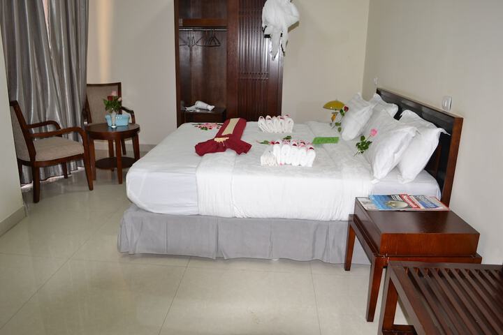 Room 7 of 26