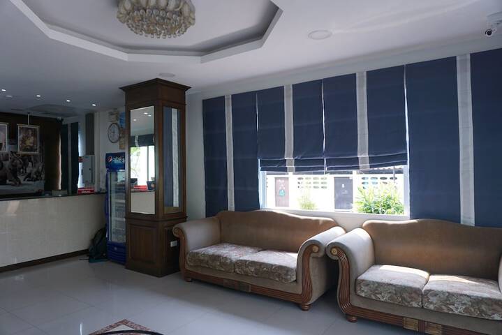 Hotel Interior 4 of 38