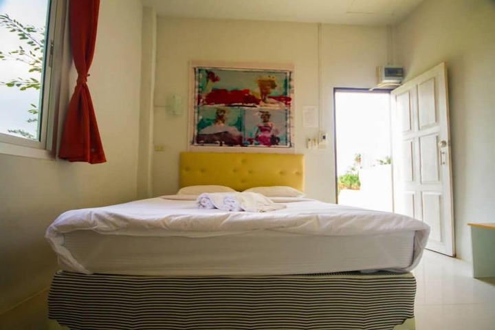 Room 16 of 71