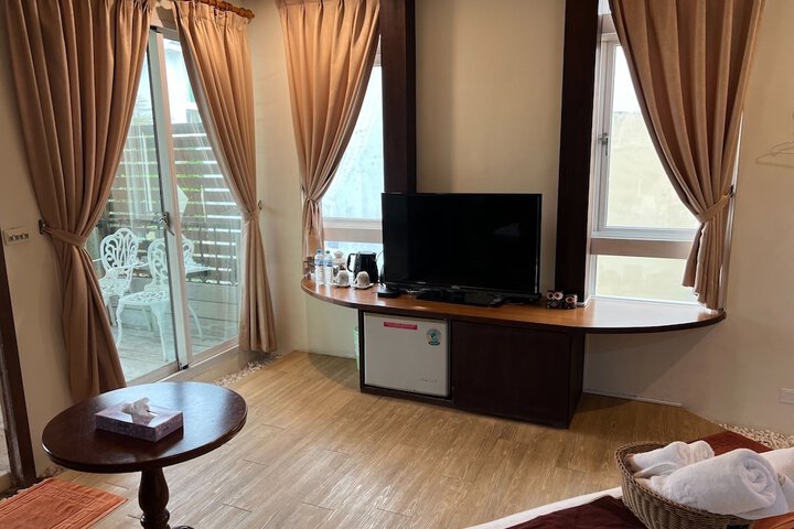 Room 49 of 84