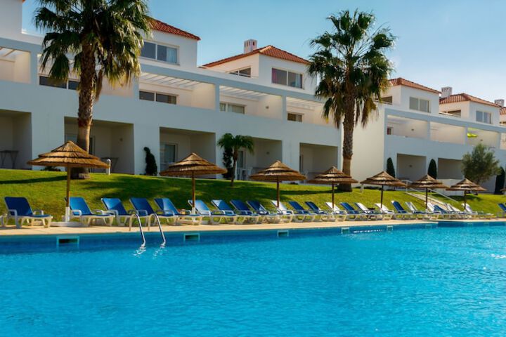 Hotel with Pool