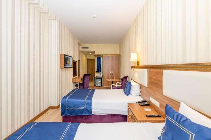 Room 14 of 61