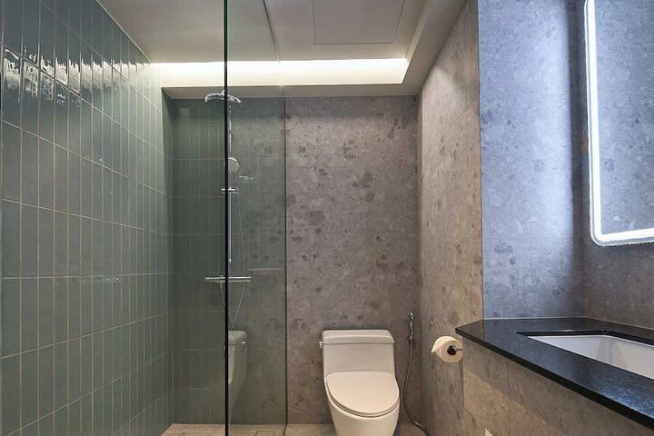 Room 190 of 212