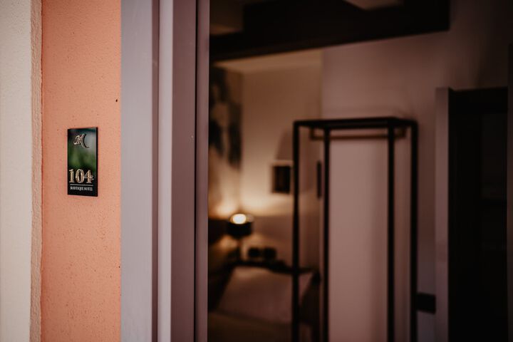 Room 50 of 209