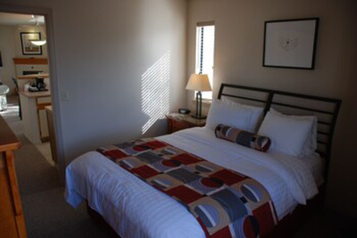 Room 18 of 18