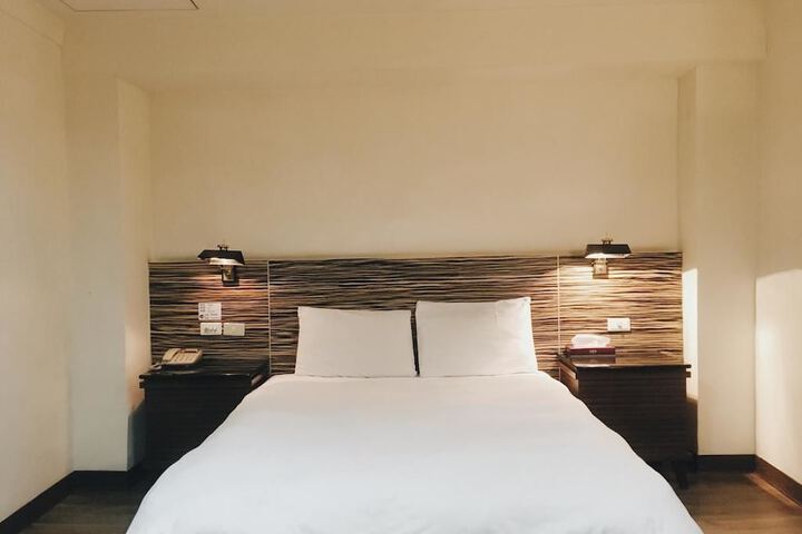 Room 7 of 31