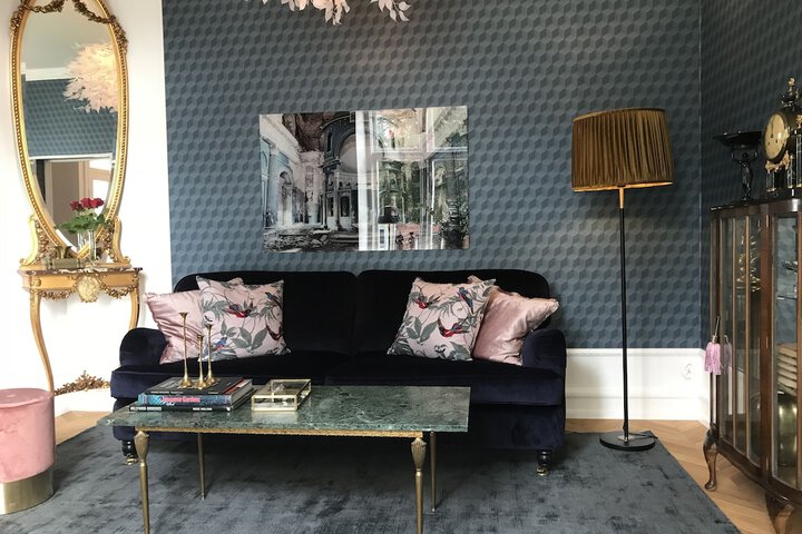 Lounge 62 of 80
