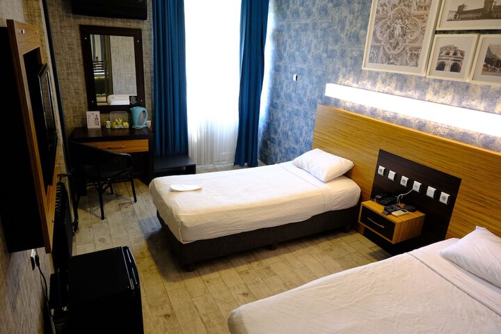 Room 26 of 50