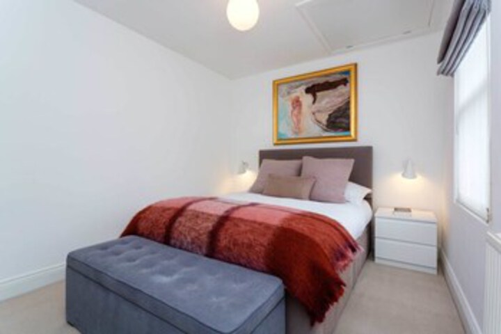 Room 14 of 14