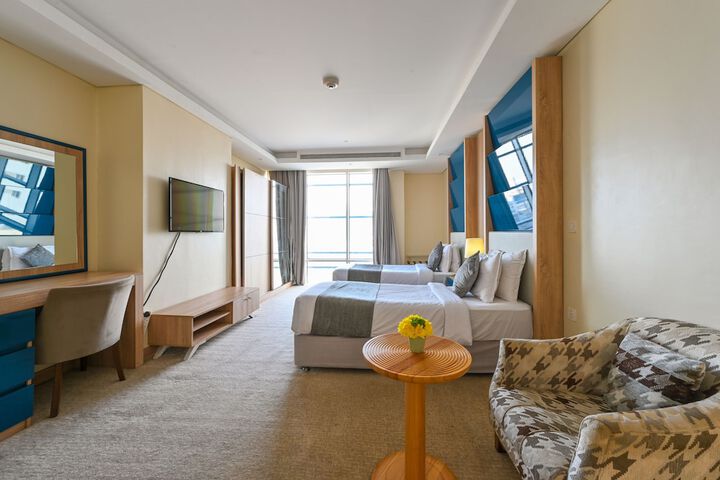 Room 34 of 68