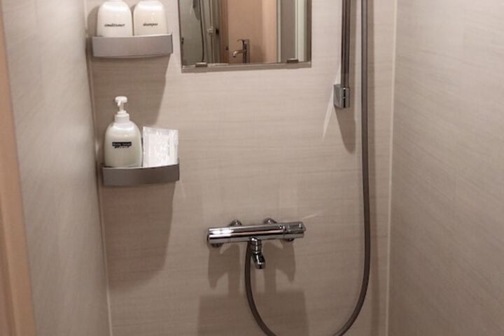 Room 3 of 36