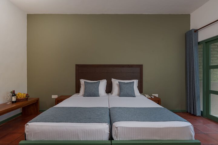 Room 10 of 64