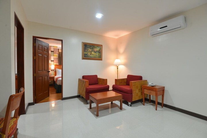 Room 21 of 31
