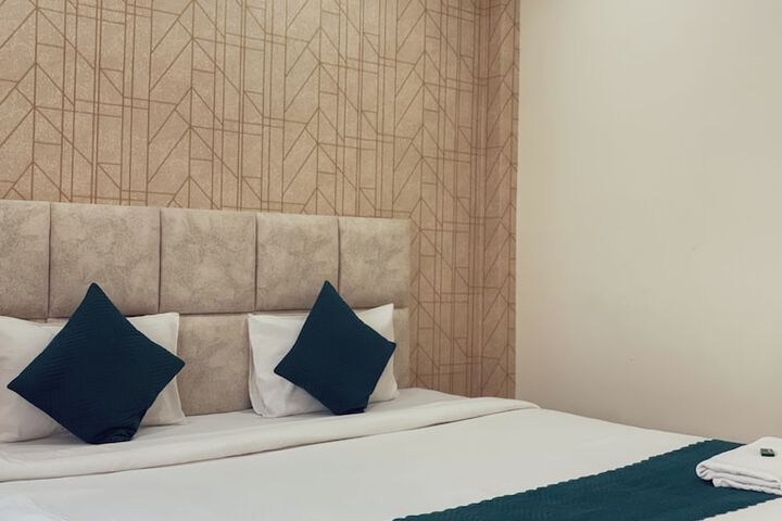 Room 28 of 55