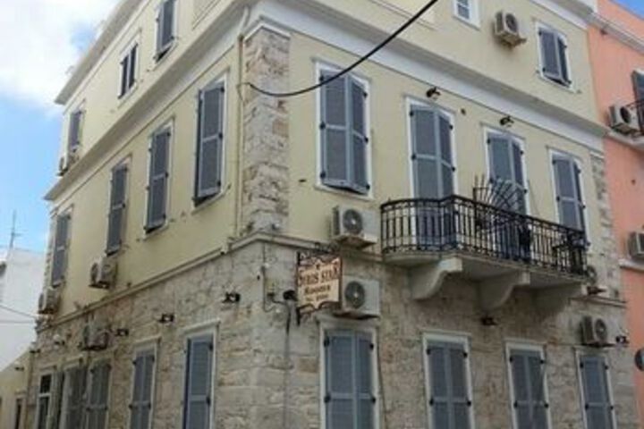 Hotel 11 of 12