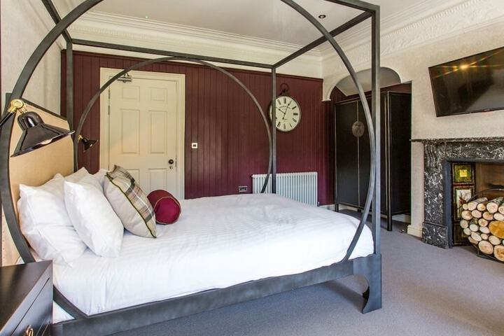 Room 21 of 54