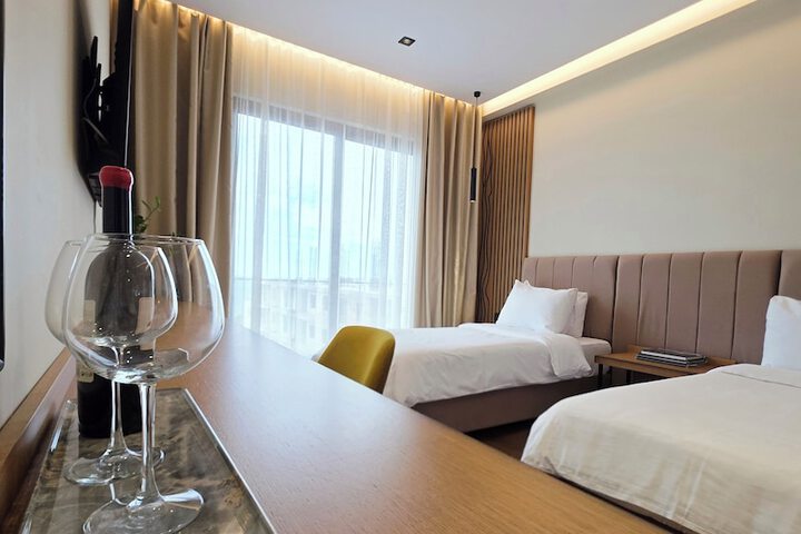 Room 20 of 96