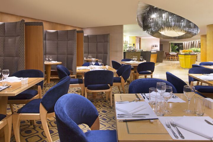 Dining 68 of 132