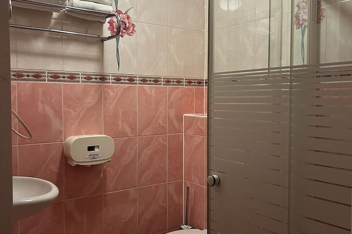 Room 34 of 50