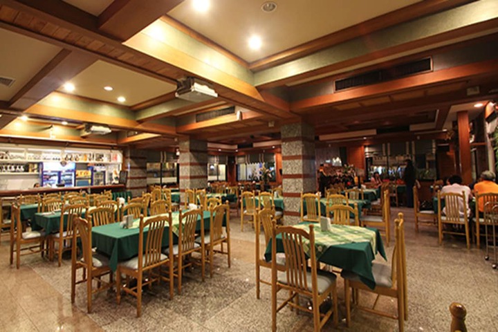 Dining Photos