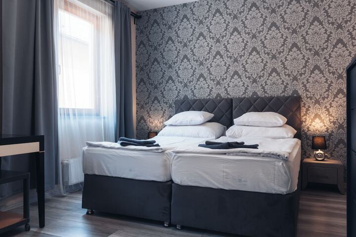 Room 40 of 94