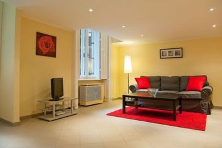 Room 42 of 322