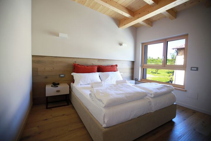 Room 10 of 57