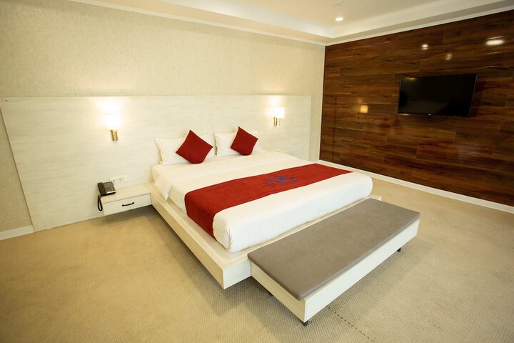 Room 14 of 119