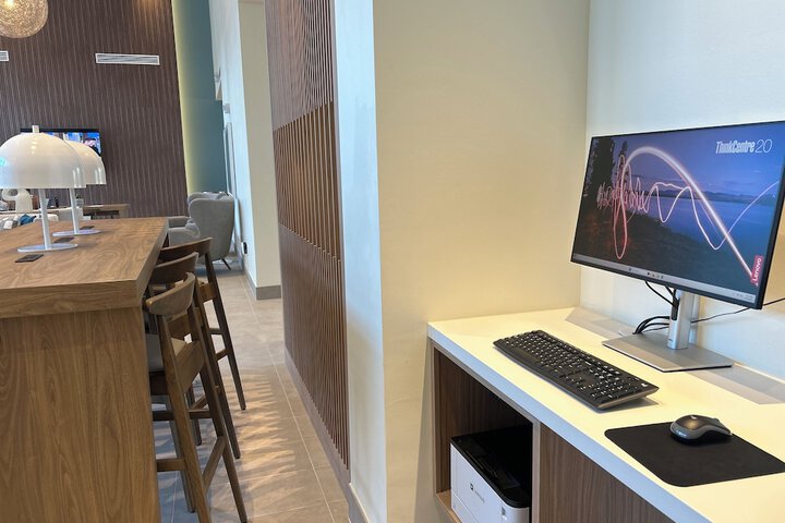 Business Center 95 of 100