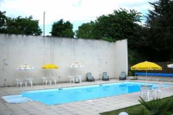 Pool 10 of 11
