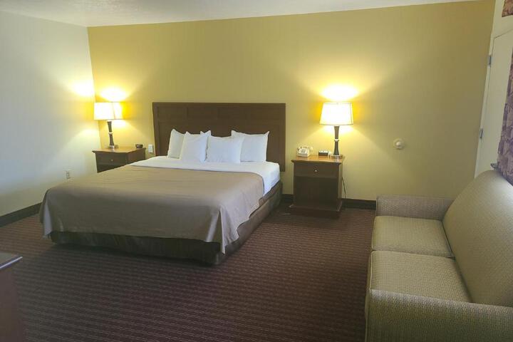 Classic Double Room (6 of 9)
