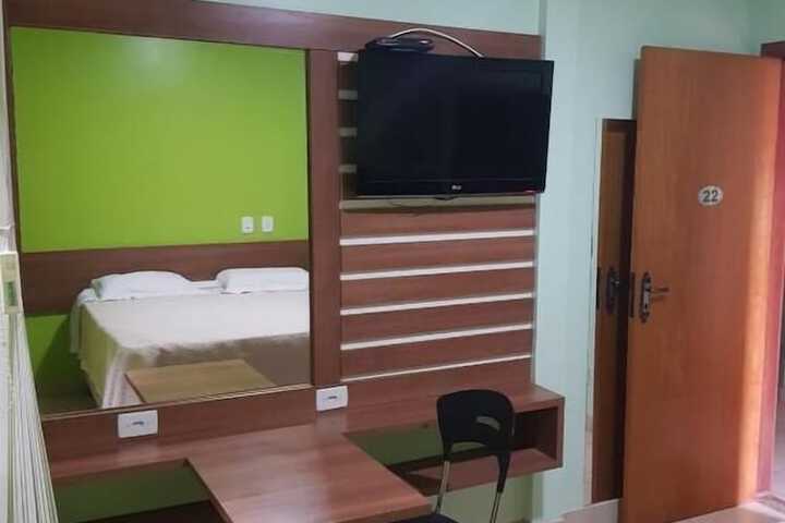 Room 12 of 17