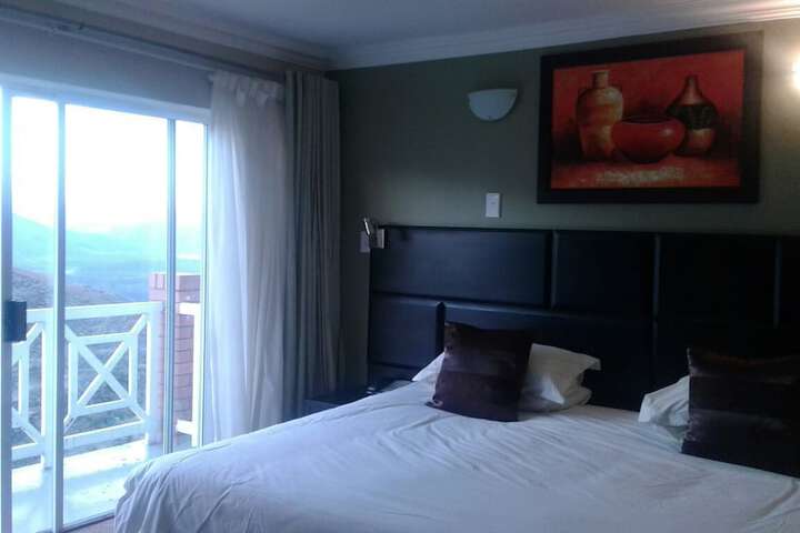 Room 8 of 26
