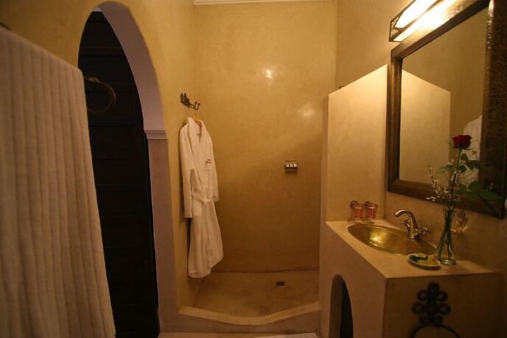 Room 16 of 26
