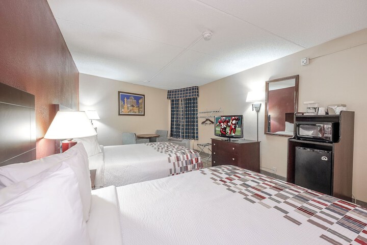 Room 6 of 42