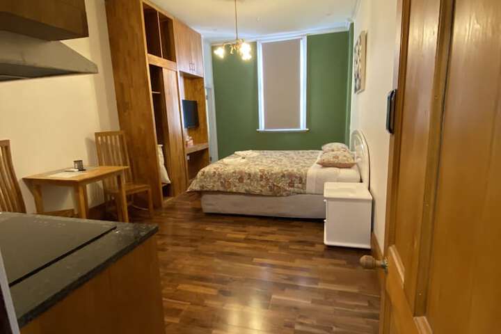 Room 29 of 121