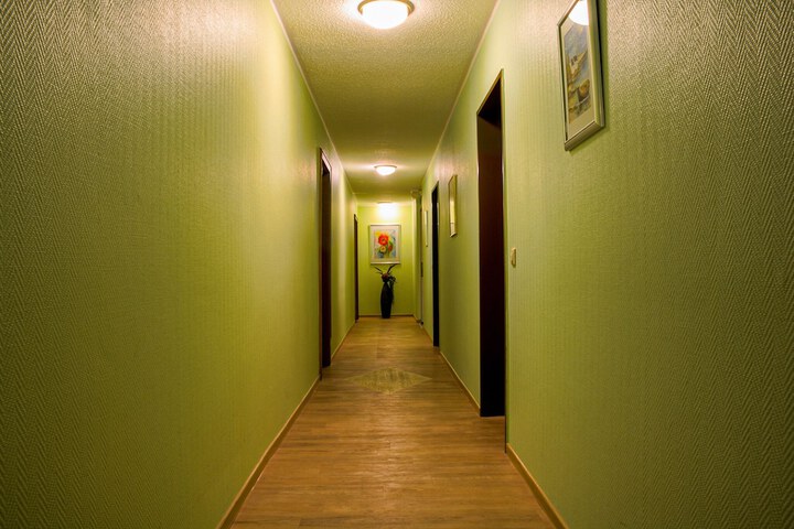 Ballroom/Hall 66 of 92