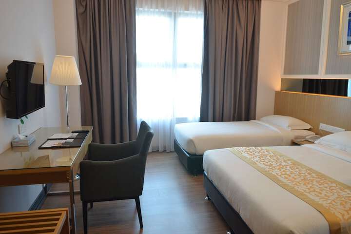 Room 15 of 47
