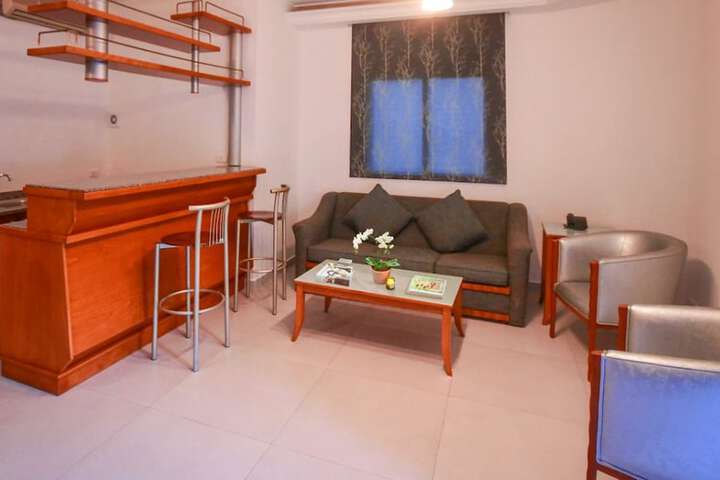 Room 15 of 28