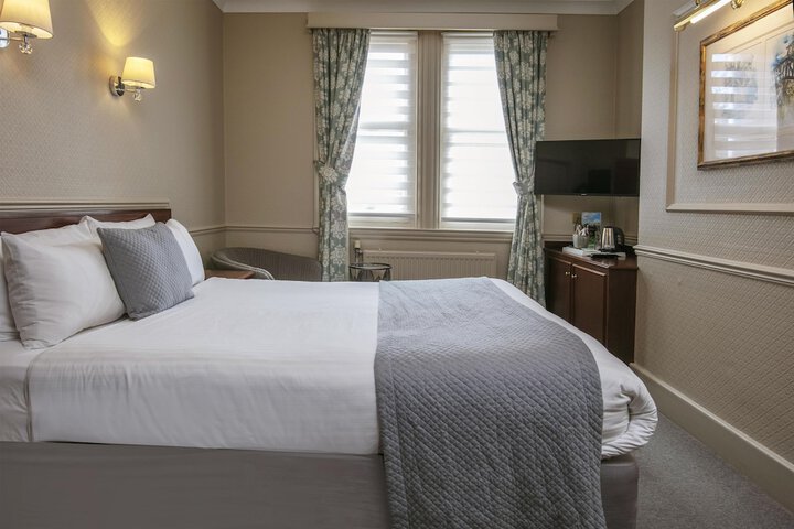 Room 40 of 88