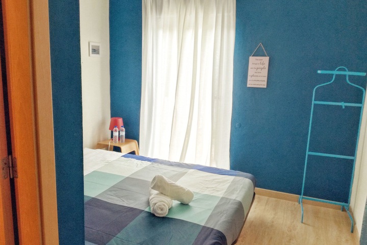 Room 28 of 65