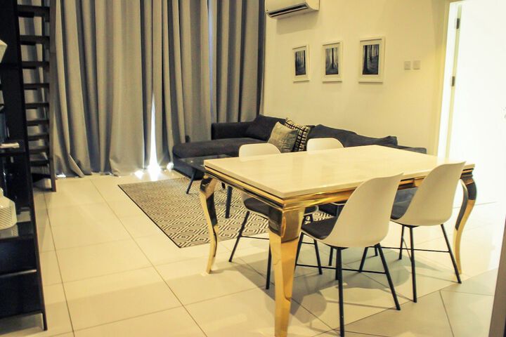 Room 106 of 158