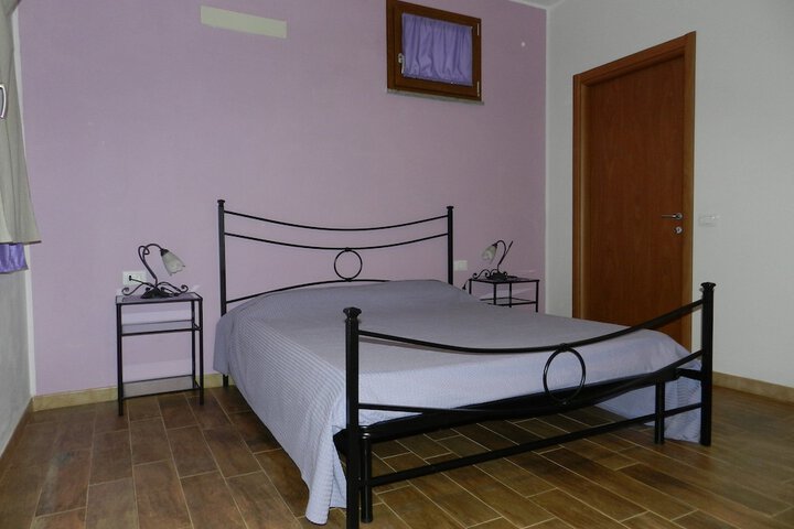 Room 5 of 19