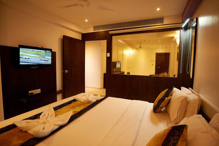 Room 12 of 51