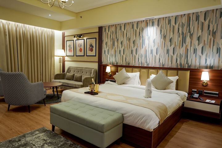Room 15 of 26