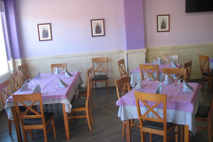 Dining 40 of 62