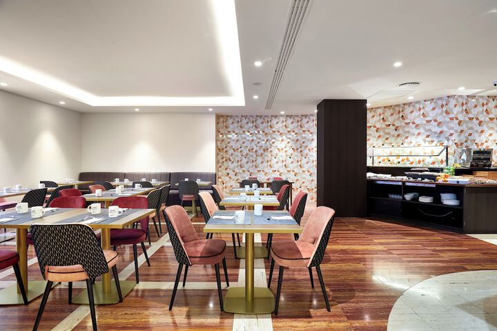 Dining Photos