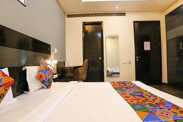 Room 21 of 40