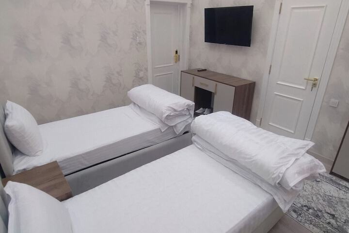 Room 8 of 72