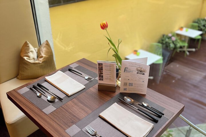 Dining 70 of 104